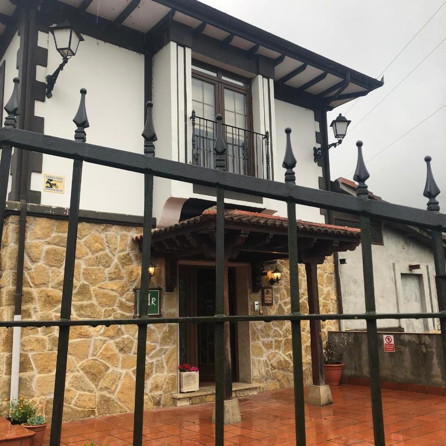 Hotel Restaurante La Carasca Orle Luaran gambar