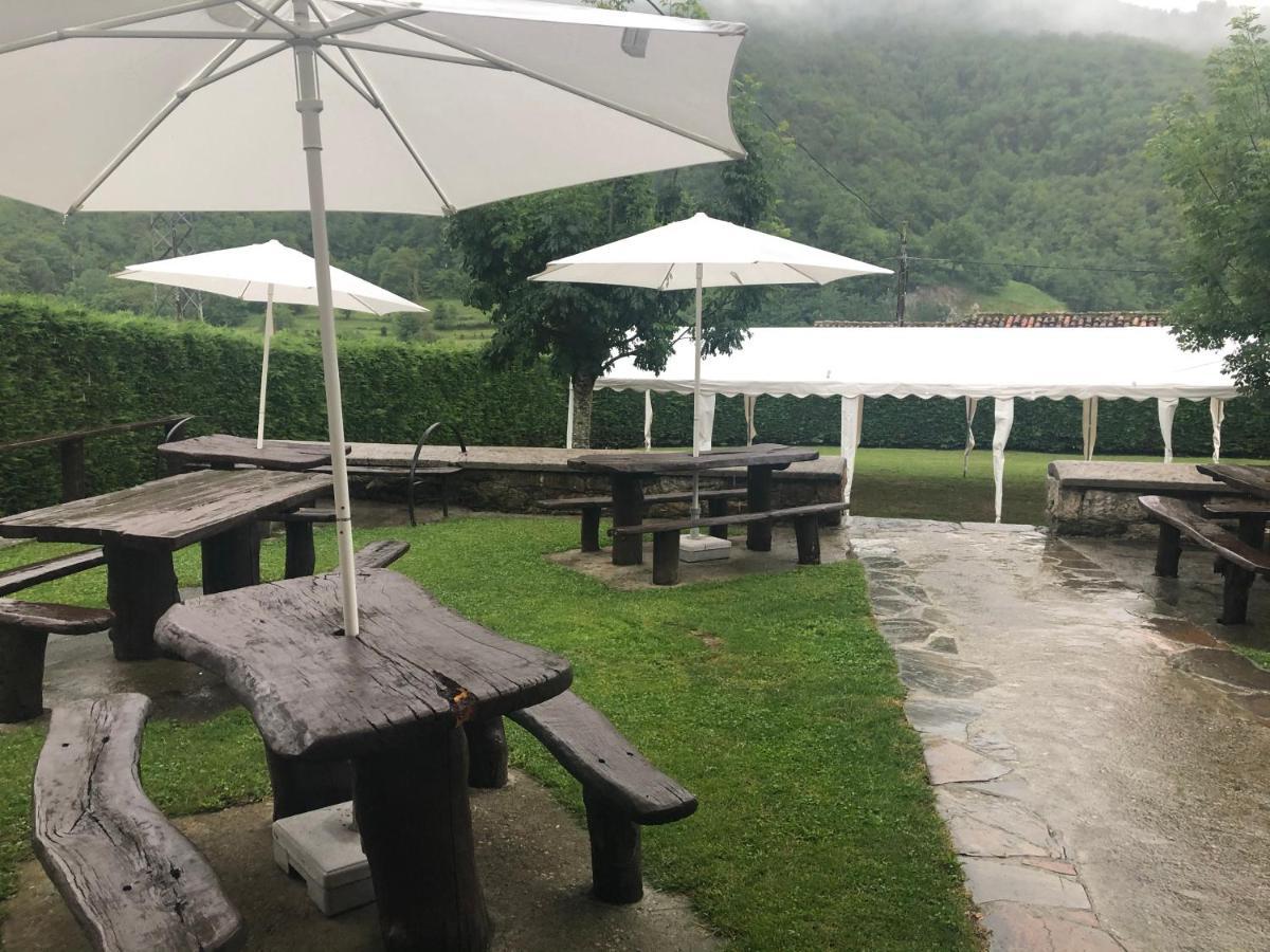 Hotel Restaurante La Carasca Orle Luaran gambar