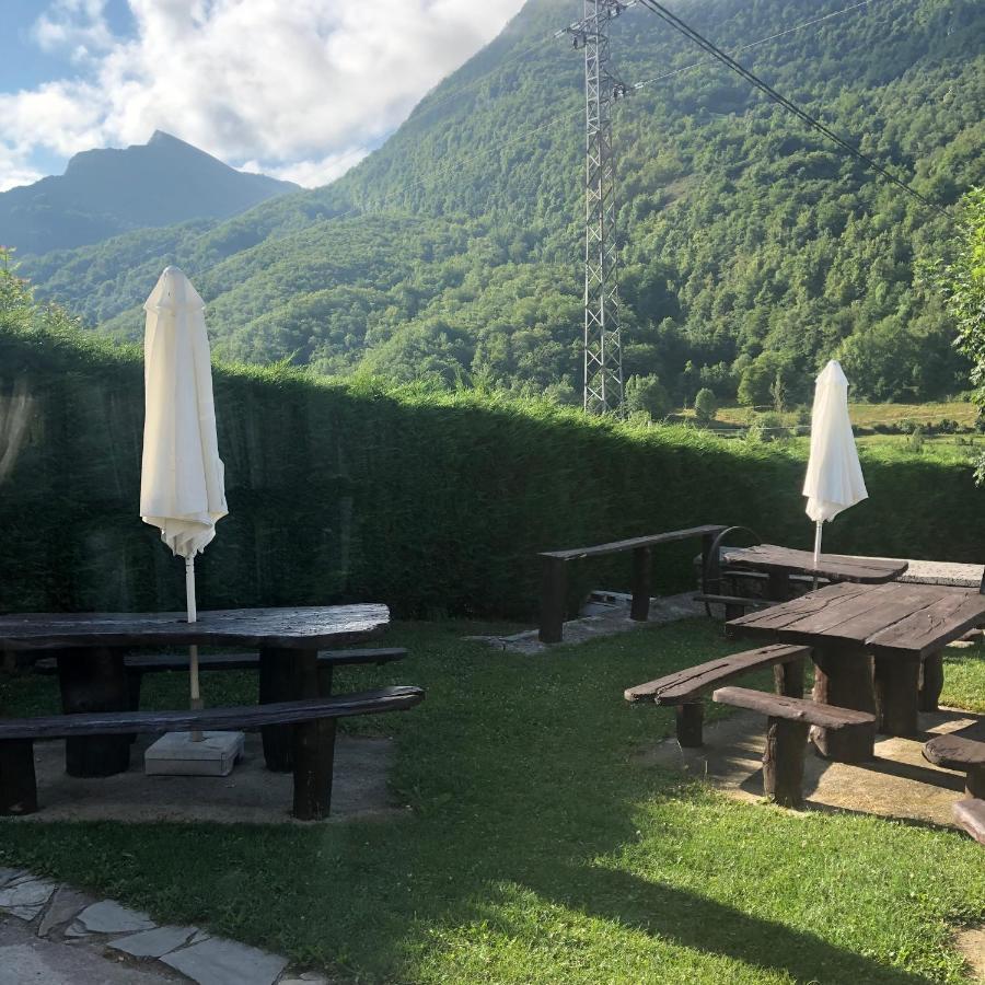 Hotel Restaurante La Carasca Orle Luaran gambar