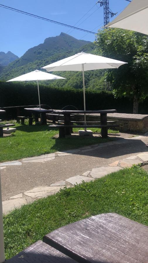 Hotel Restaurante La Carasca Orle Luaran gambar