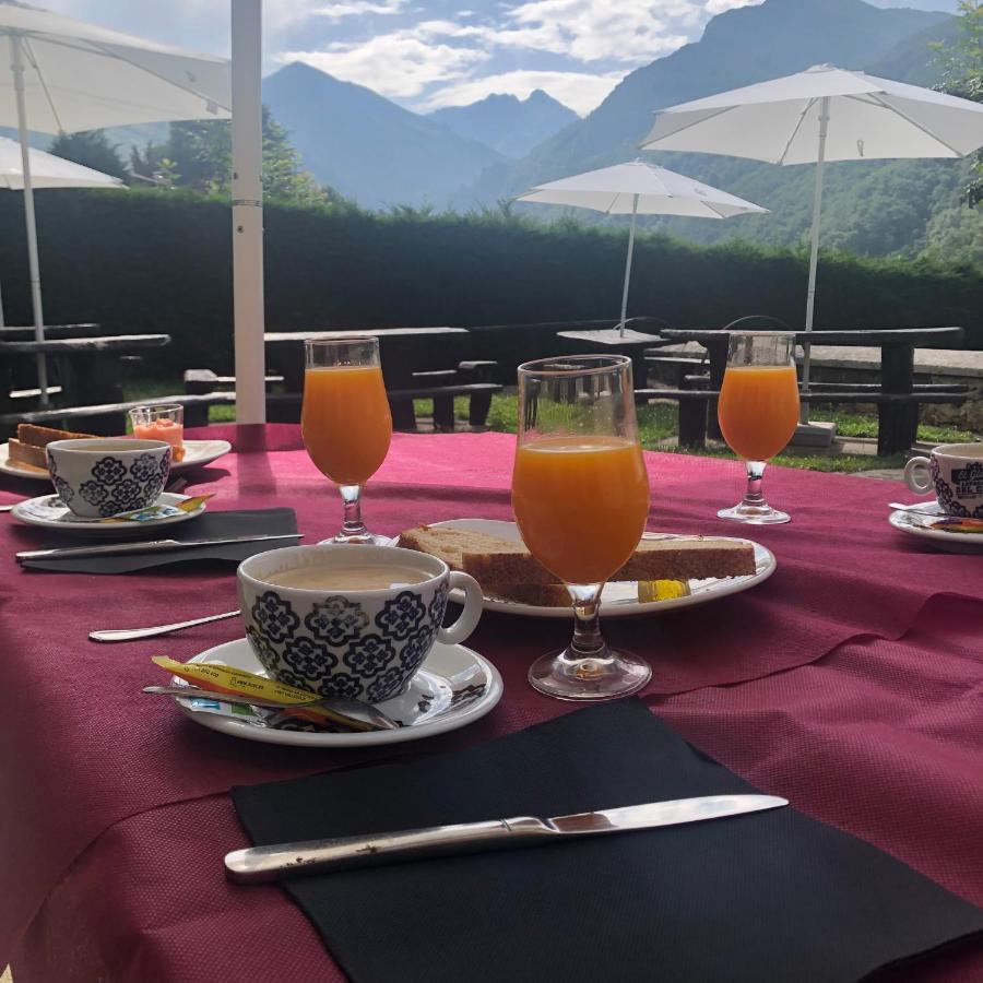 Hotel Restaurante La Carasca Orle Luaran gambar