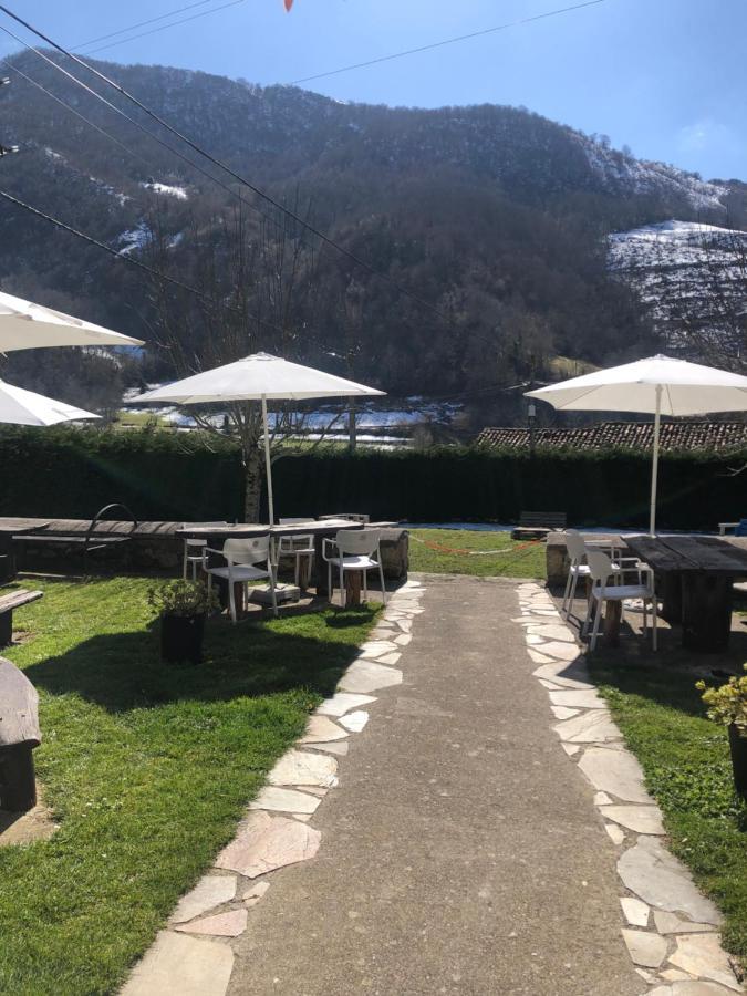 Hotel Restaurante La Carasca Orle Luaran gambar